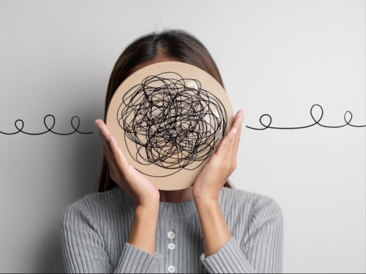 Saat Pikiran Terlalu Penuh: Menenangkan Diri dengan Pendekatan Sensory - Article | Toko Psikologi