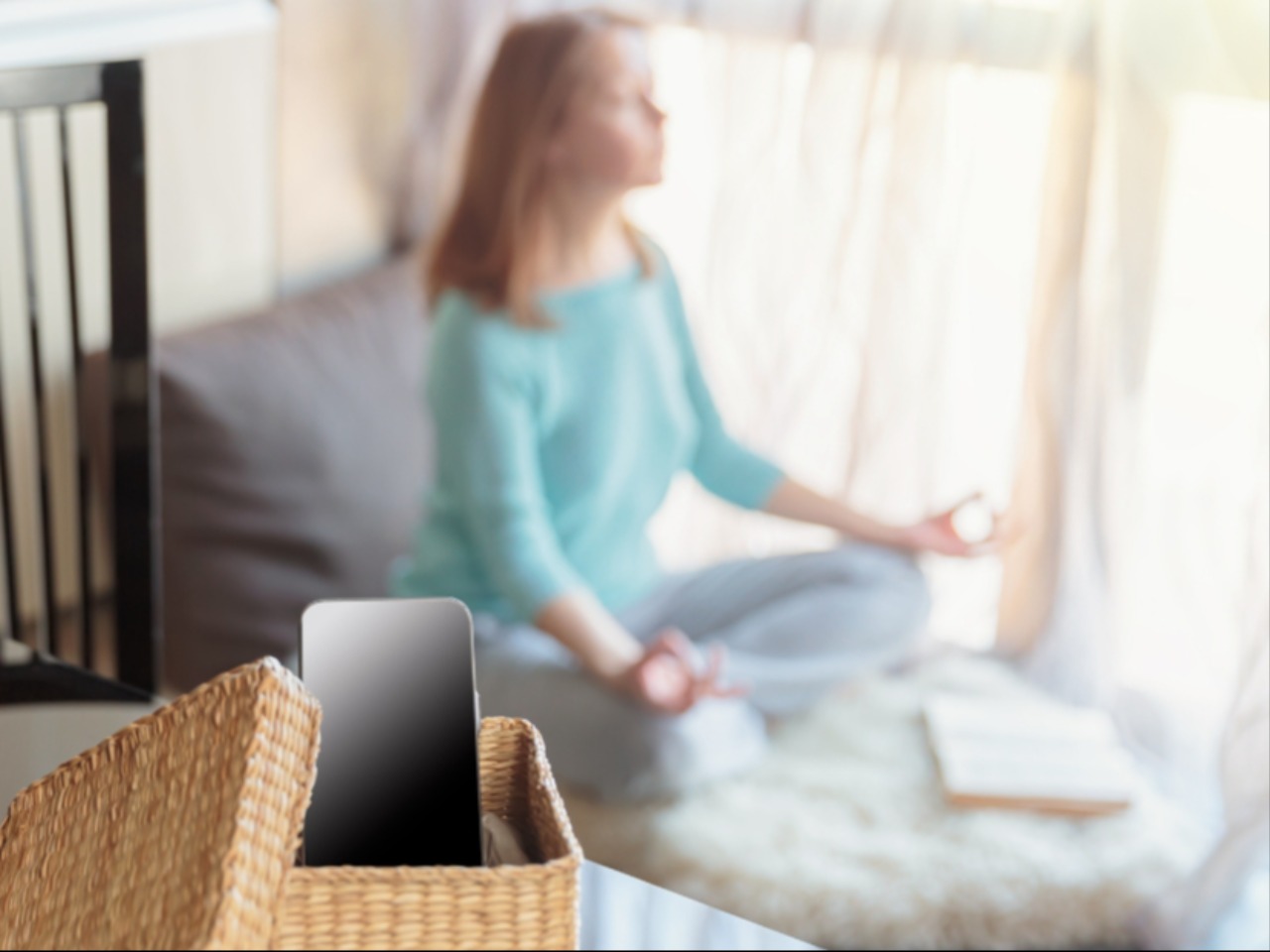 Bukan Sekadar Detoks Digital: Sensory Healing sebagai Solusi Nyata - Article | Toko Psikologi